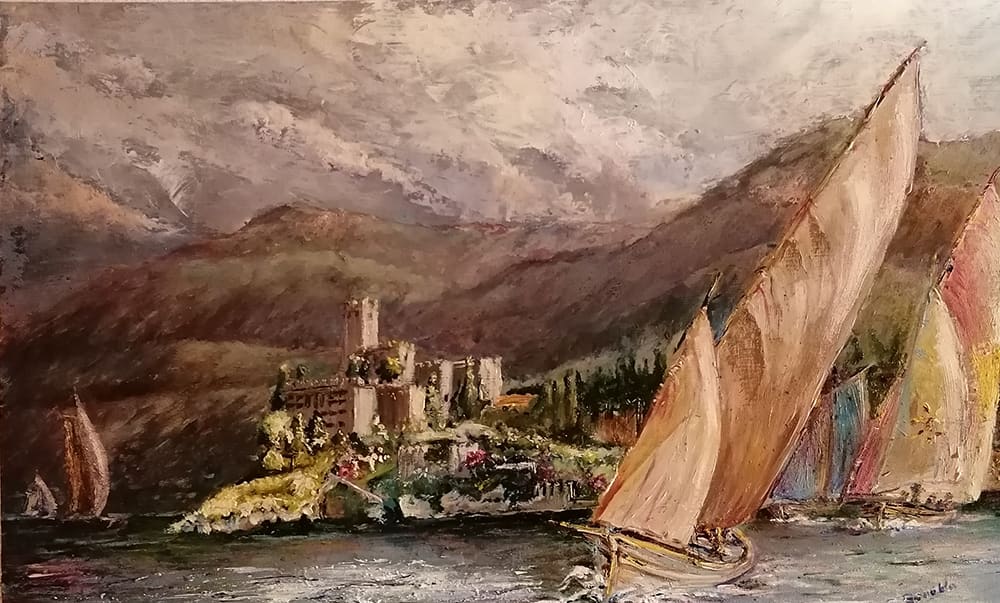 Il castello scaligero visto dal lago